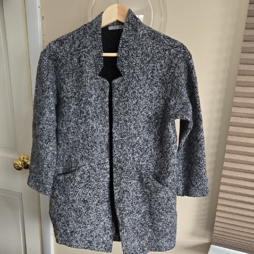 Zara Women's Black and Gray Teddy Jacket